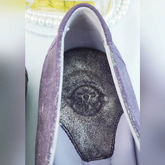 Johnston & Murphy Flats - Picture 8 of 12